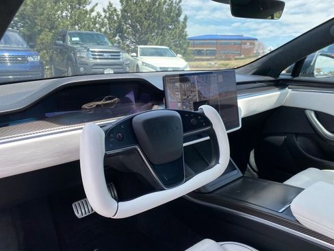 Used 2022 Tesla Model S Plaid AWD/4WD image 12