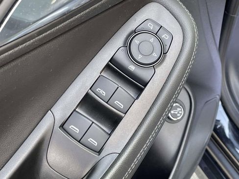 Used 2023 Buick Encore GX Select w/ Sport Touring Package FWD image 16