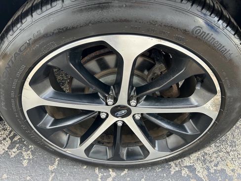 Used 2015 Ford Taurus SEL w/ Equipment Group 201A image 18