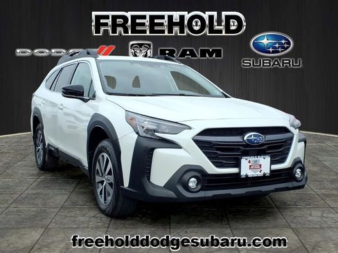 Used 2024 Subaru Outback Premium w/ Popular Package #1A image 1