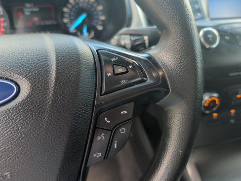 Used 2019 Ford Edge SE w/ SE Fleet Driver's Package FWD image 20