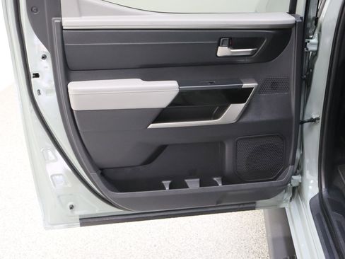 Used 2026 Toyota Tundra Limited w/ Power Package image 28