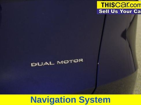 Used 2022 Tesla Model Y Long Range AWD/4WD image 12