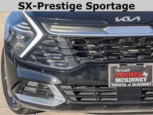 Used 2024 Kia Sportage SX image 3