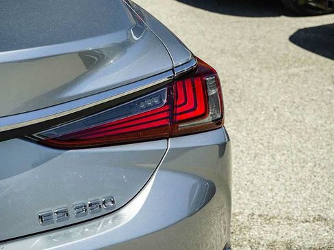 Used 2024 Lexus ES 350 FWD image 11