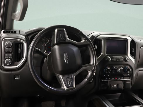 Used 2019 Chevrolet Silverado 1500 LT Trail Boss AWD/4WD image 9