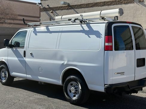 Used 2013 Chevrolet Express 2500 image 7