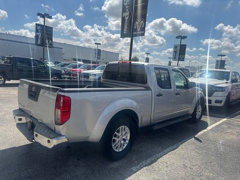 Used 2014 Nissan Frontier SV w/ SV Value Truck Package RWD image 6