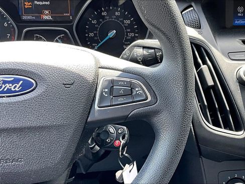 Used 2016 Ford Focus SE image 16