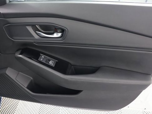 Used 2025 Honda Accord Touring image 30