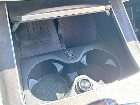 Used 2021 BMW X5 M50i w/ Executive Package image 21