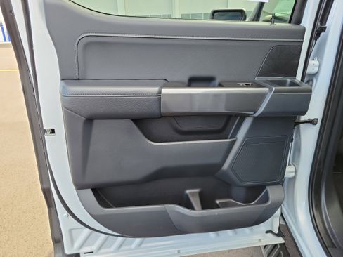 Certified 2022 Ford F150 XLT w/ Equipment Group 302A High image 11