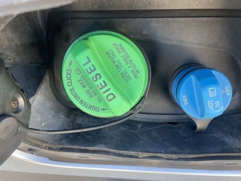 Used 2017 Ford F250 Lariat w/ Lariat Value Package image 10