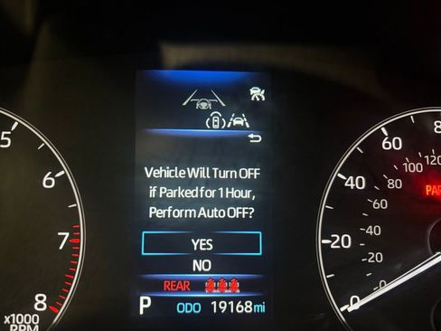 Used 2025 Toyota Corolla Cross LE image 39