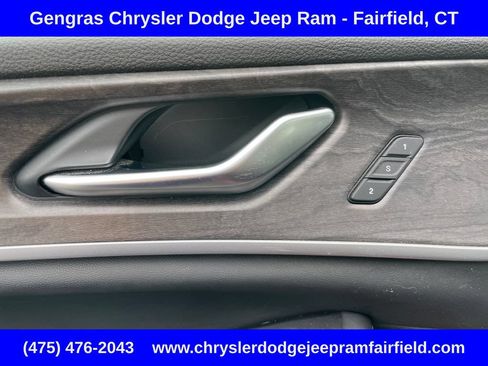 Certified 2023 Jeep Grand Cherokee Limited w/ Luxury Tech Group II AWD/4WD image 40