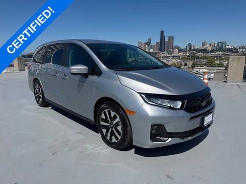 Certified 2026 Honda Odyssey EX-L image 1