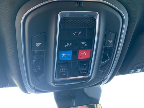 New 2026 Jeep Grand Cherokee L 4WD image 23