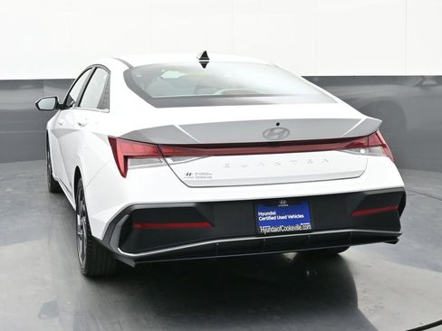 Certified 2024 Hyundai Elantra SEL w/ Convenience Package image 5