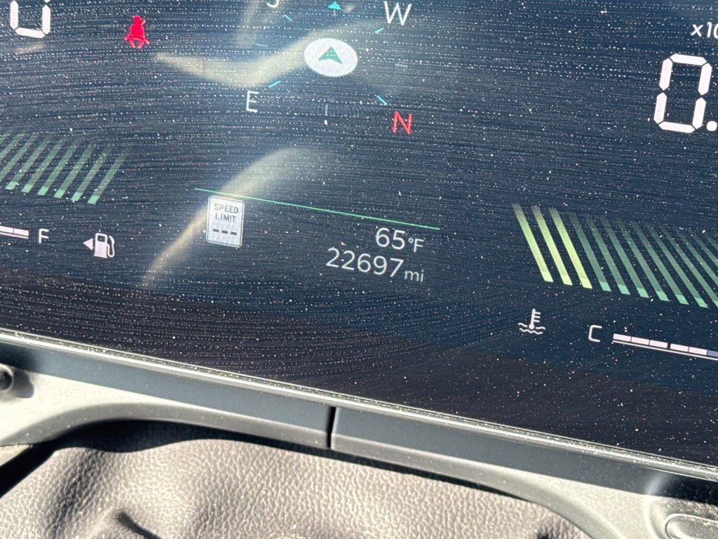 Used 2026 Kia Carnival FWD image 51