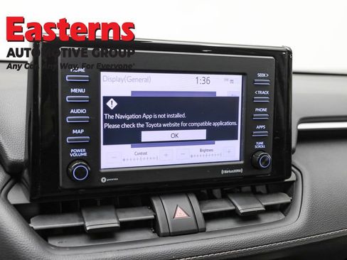 Used 2021 Toyota RAV4 LE image 19