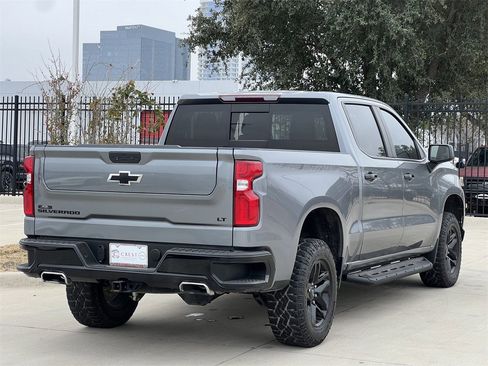 Used 2021 Chevrolet Silverado 1500 LT Trail Boss w/ Convenience Package II image 4