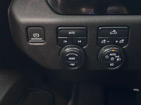 Used 2024 Chevrolet Silverado 1500 RST w/ Max Trailering Package AWD/4WD image 25