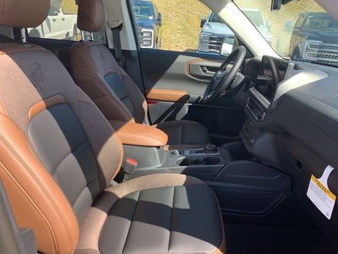 New 2026 Ford Bronco Sport Outer Banks w/ Outer Banks Tech Package+ AWD/4WD image 15
