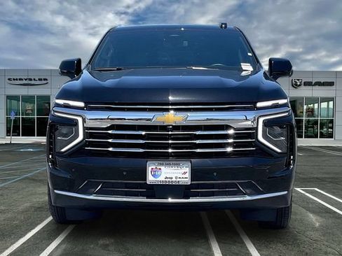 Used 2025 Chevrolet Tahoe LT AWD/4WD image 2