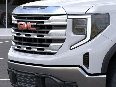 New 2026 GMC Sierra 1500 SLE w/ Preferred Package image 13