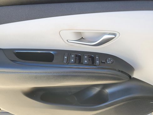 Used 2023 Hyundai Tucson Limited image 18