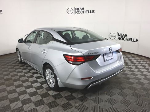 Certified 2022 Nissan Sentra S image 7