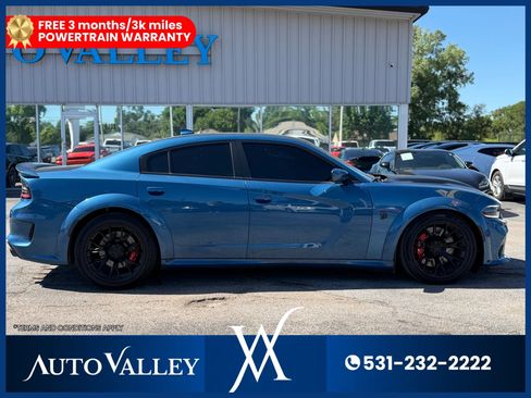 Used 2022 Dodge Charger SRT Hellcat w/ Harman/Kardon Audio Group RWD image 8