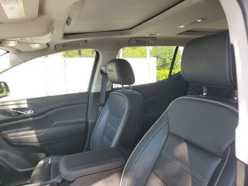 Certified 2023 GMC Acadia Denali w/ Black Diamond Edition FWD image 21