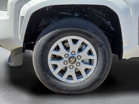 New 2026 Toyota Tacoma SR5 image 9