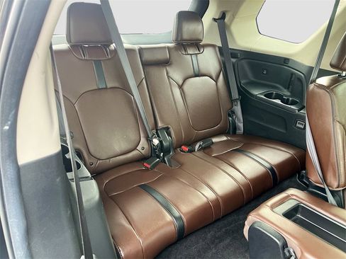 Used 2025 Honda Pilot Elite image 29