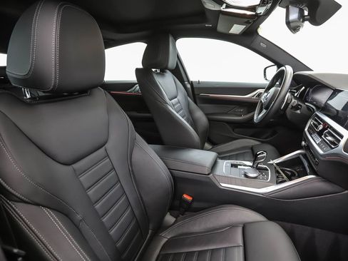 Used 2023 BMW 430i Gran Coupe xDrive w/ M Sport Package AWD/4WD image 31