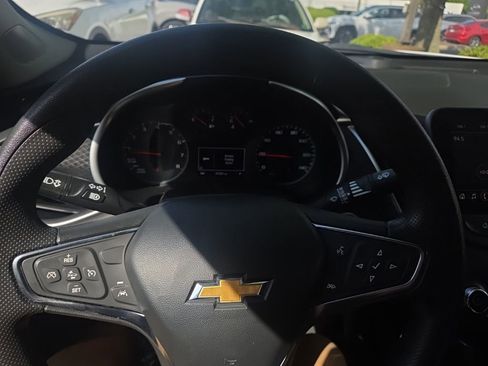 Used 2025 Chevrolet Malibu LT FWD image 15