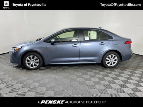 Used 2026 Toyota Corolla LE FWD image 2