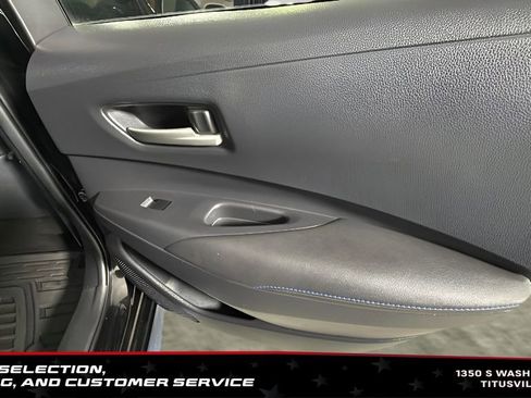Used 2020 Toyota Corolla SE FWD image 29