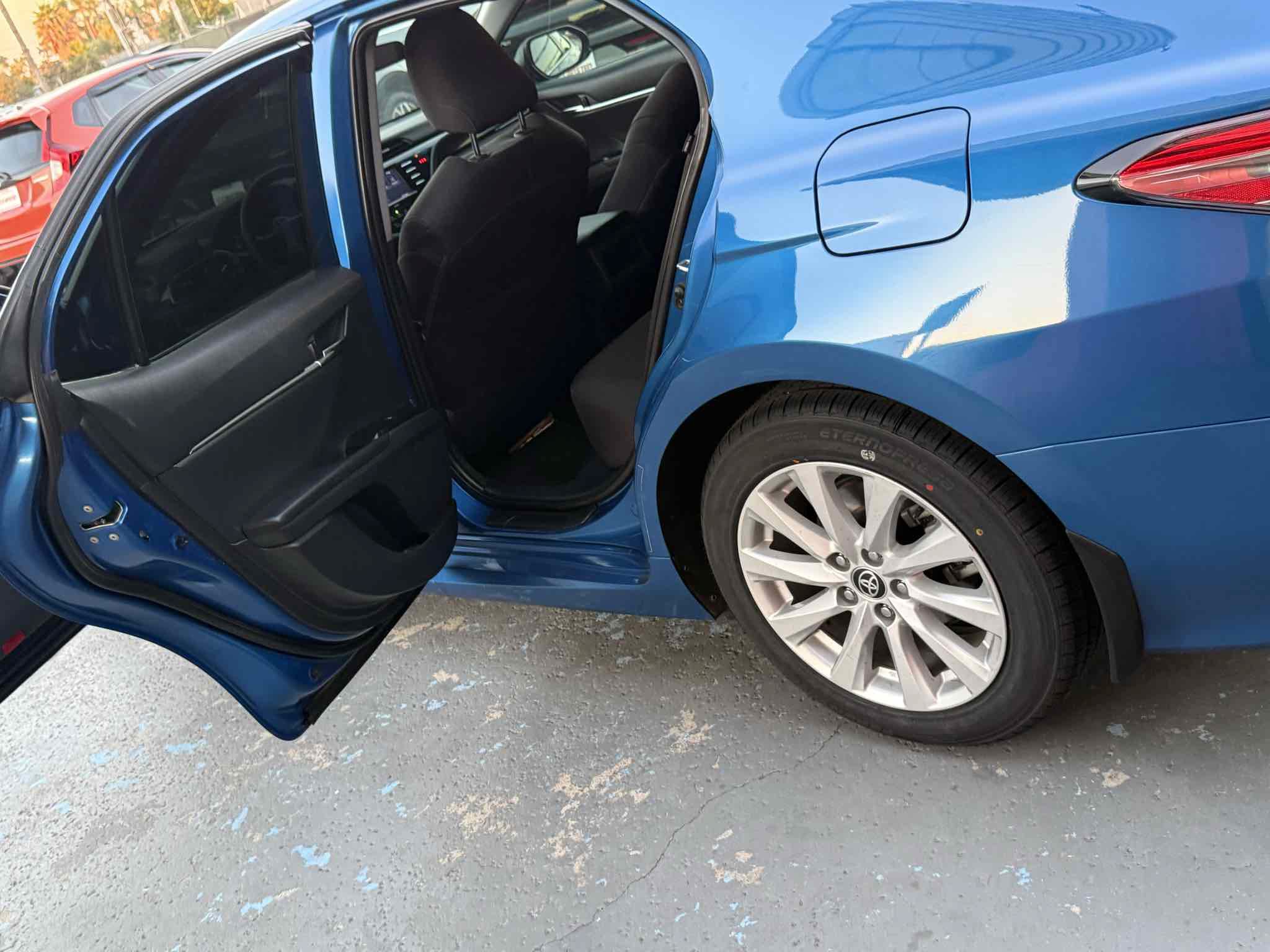 Used 2020 Toyota Camry LE w/ Carpet Mat Package FWD image 79