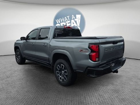 Used 2023 Chevrolet Colorado Z71 w/ Z71 Convenience Package 2 AWD/4WD image 6