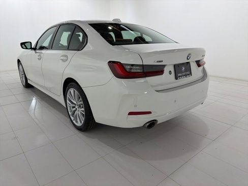 Certified 2023 BMW 330i xDrive Sedan w/ Driving Assistance Package image 3