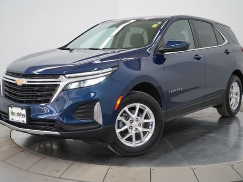 Used 2023 Chevrolet Equinox LT image 1