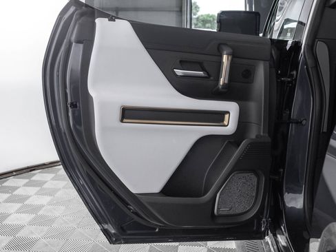 Used 2025 GMC Hummer EV 3X AWD/4WD image 38