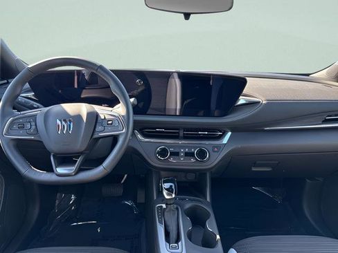 Certified 2025 Buick Envista Preferred w/ Convenience I Package FWD image 13