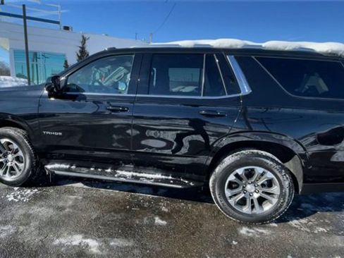 Used 2025 Chevrolet Tahoe LS image 7