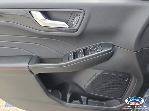 New 2026 Ford Escape ST-Line w/ Tech Pack #1 image 9