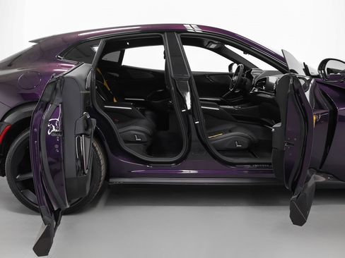 Certified 2024 Ferrari Purosangue image 38