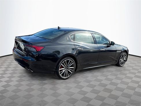 Used 2022 Maserati Quattroporte GT image 6