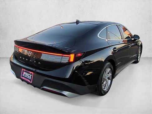 Used 2025 Hyundai Sonata SE image 5